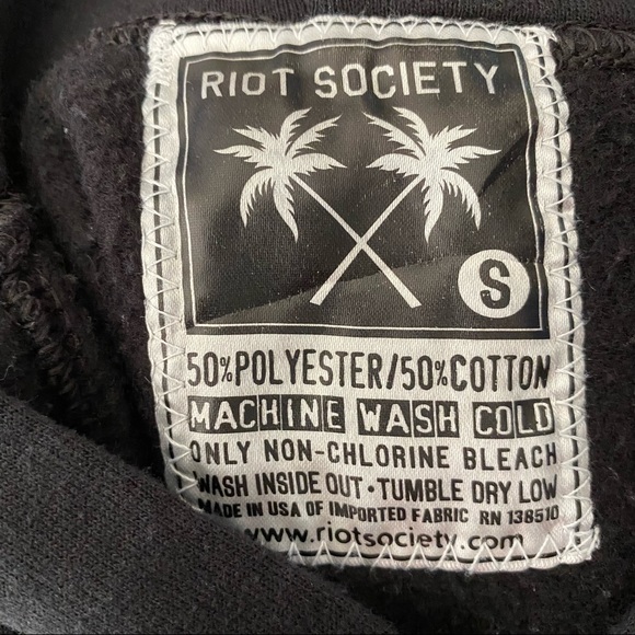 riot society Rose Patch Black Hoodie - Picture 7 of 7